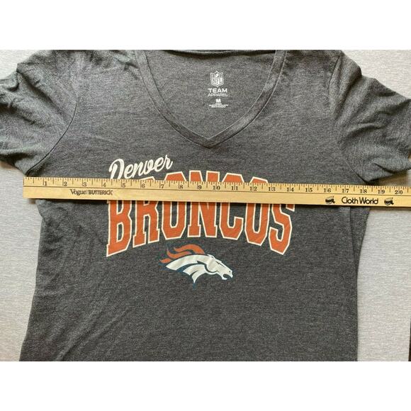 Denver Broncos - Gray Women's NFL T-Shirt MEDIUM Short Sleeve - Picture 4 of 5